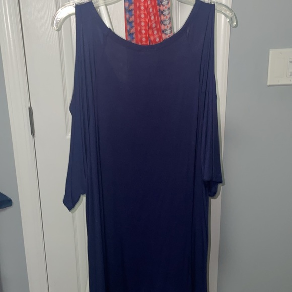 Navy blue top with scarf - Picture 4 of 6